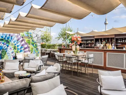 Hotel AMANO Grand Central – Rooftop in Berlin