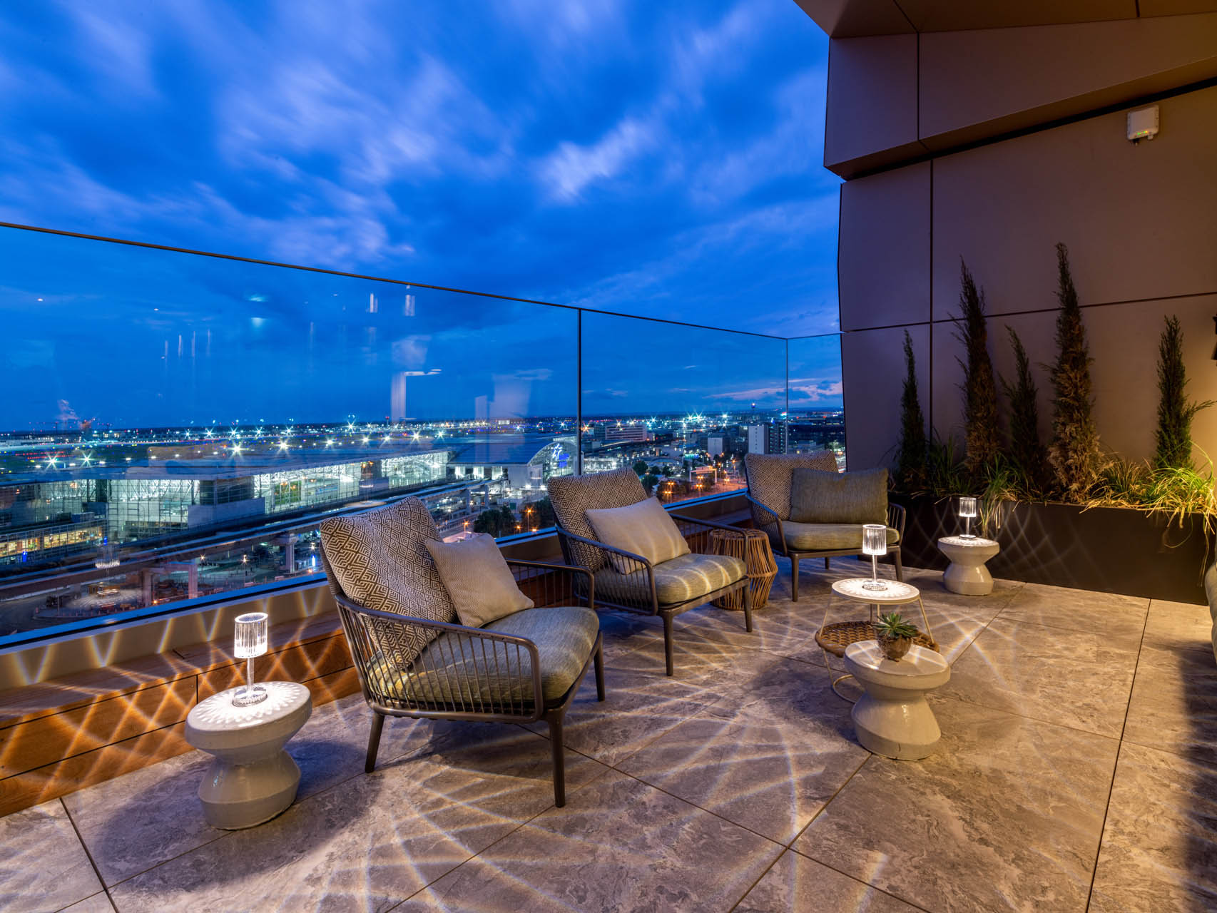 THE ROOF – Rooftop in Frankfurt